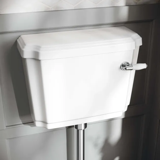 Hudson Traditional Toilet With Low-level Cistern And Soft Close Seat
