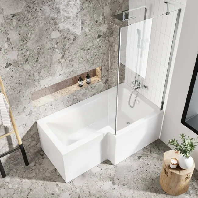 L Shaped 1600 Shower Bath & 4mm Fixed Screen - Right Handed