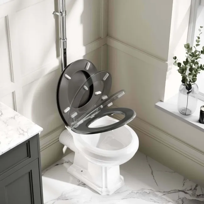 Hudson Traditional Toilet With High-Level Cistern and Graphite Grey Wooden Seat