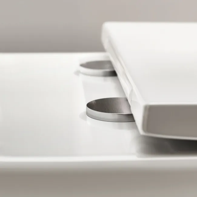 Kent Rimless Close Coupled Toilet With Premium Soft Close Slim Seat