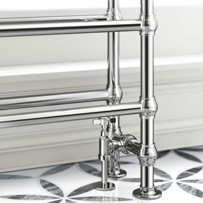Gibraltar Freestanding Traditional Chrome Heated Towel Rail 780x685mm